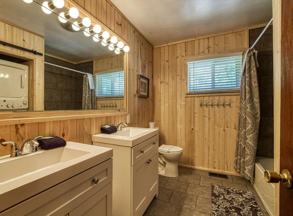 Black Bear Falls - With An In-Law Suite Gatlinburg Exterior photo